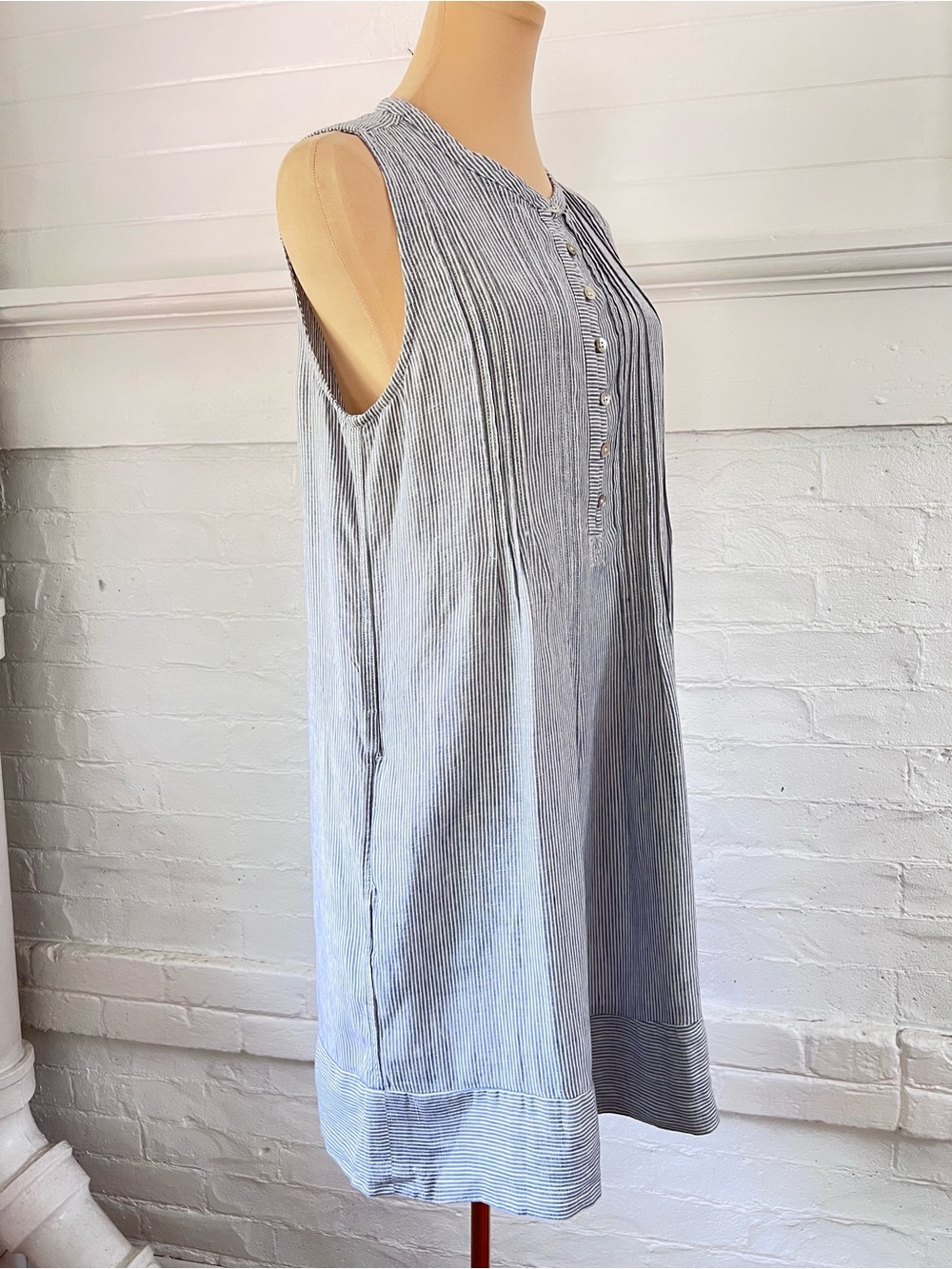 Faherty Sleeveless Mini Dress in White and Navy Pinstripe - Picture 4 of 13